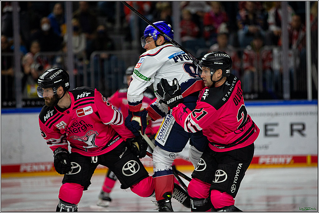 PENNY DEL; Koelner Haie- Eisbaeren Berlin; Koeln, 16.10.2022